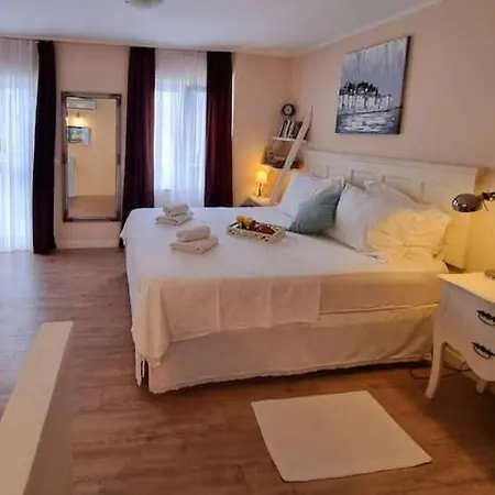Sweet House *